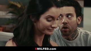 ̕�내와 변태하는 형사 XMILFED.com