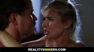 לגמור על התחת הנהדר של המדרגה שלי אחותי? RealitySinners.com לגמור על התחת הנהדר של המדרגה שלי אחותי? RealitySinners.com