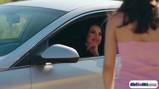 Telo super mafana college ankizivavy manao avy teo am-pandriana.Ny roa amin&#039;izy ireo ny mitaiza kely eo amin&#039;ny menaloha namana mafy tits alohan&#039;ny iray lelafin&#039;ny ny 19yo gfs pussy raha facesitting ny menaloha.Ny tanora tovovavy mihinana pussy, ary avy eo dia manosotra samy hafa pussy mandra cum